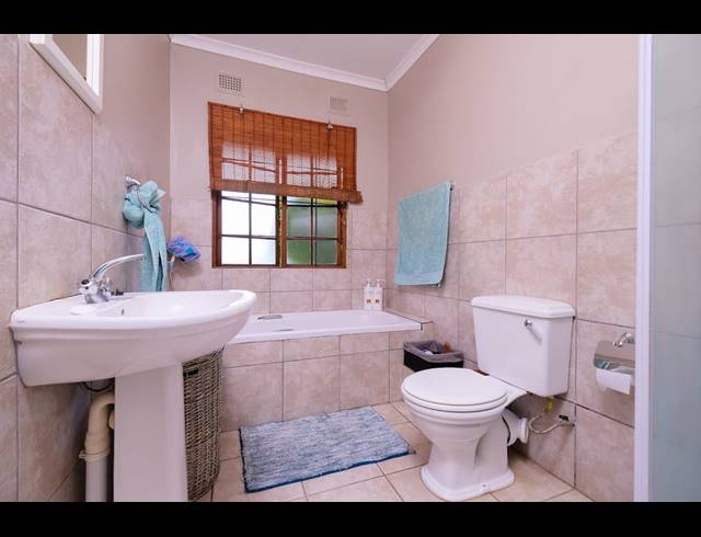 3 BEDROOM HOUSE FOR SALE IN WORLDS VIEW